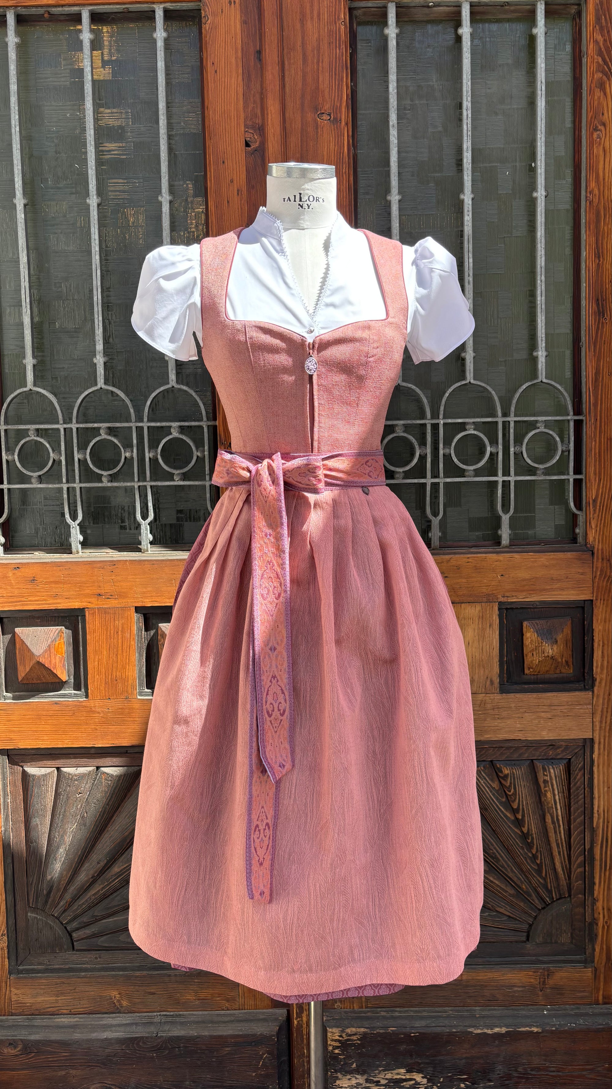 Country Line Dirndl Altrosa