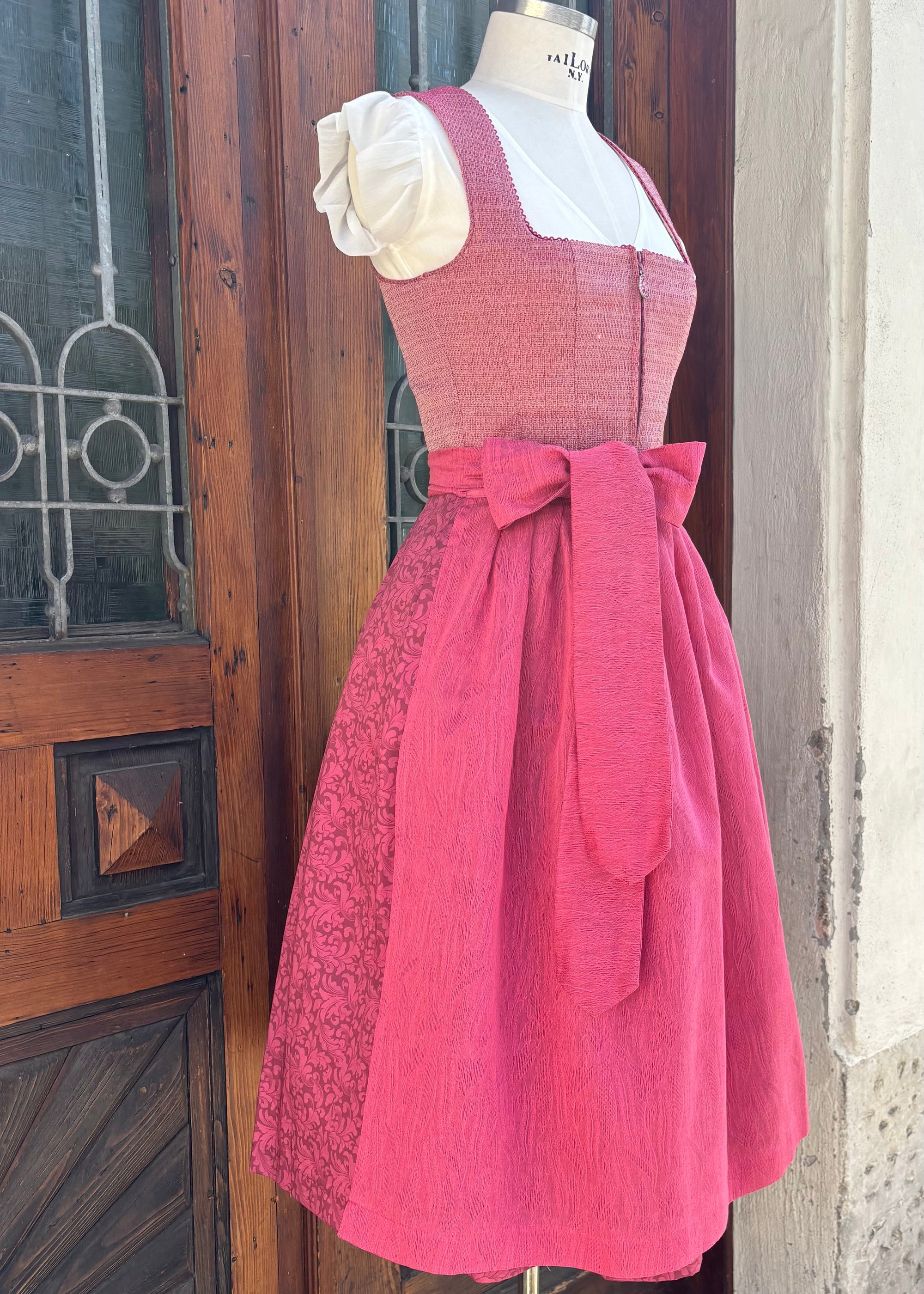 Country Line Dirndl Rot