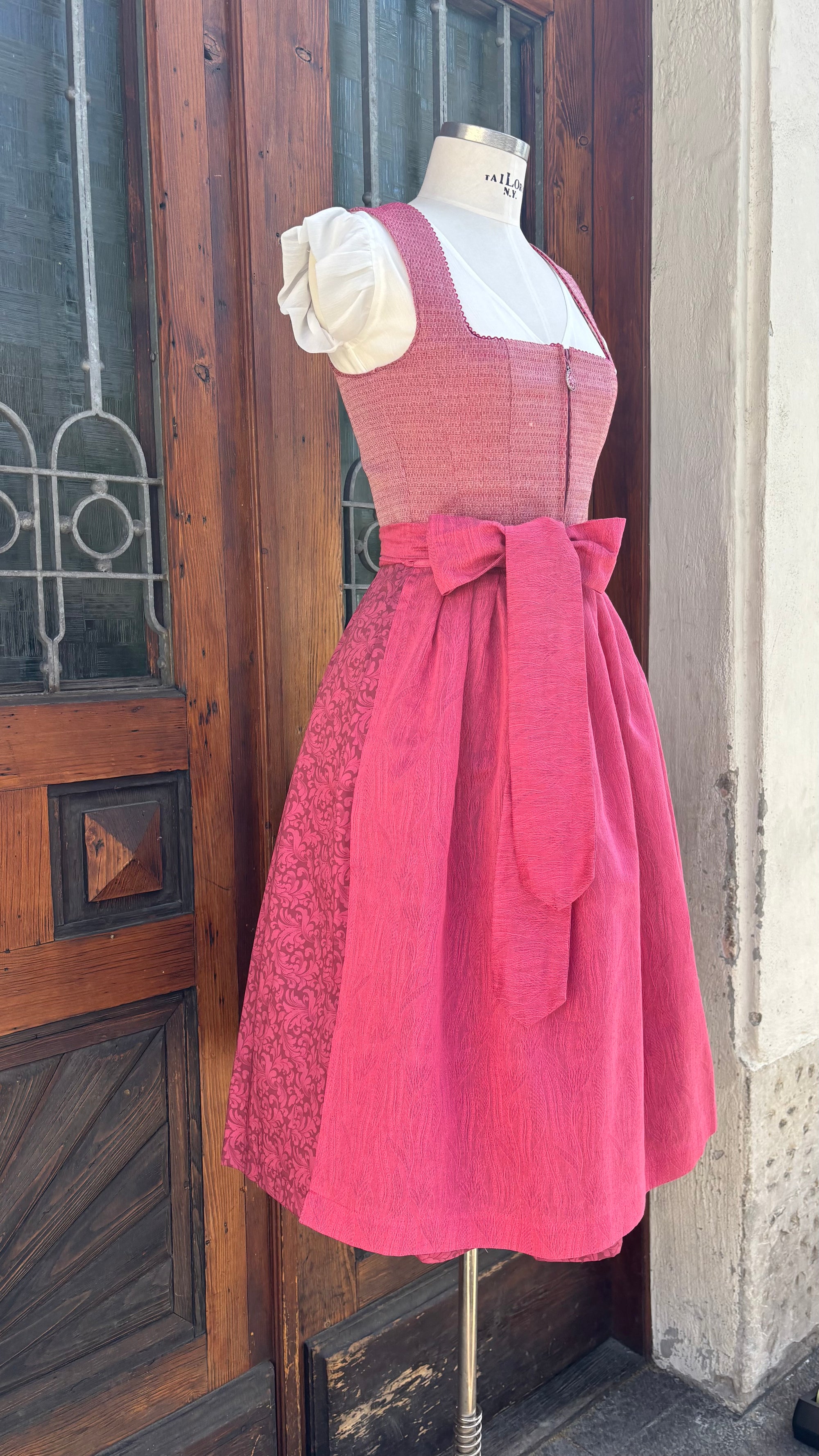 Country Line Dirndl Rot