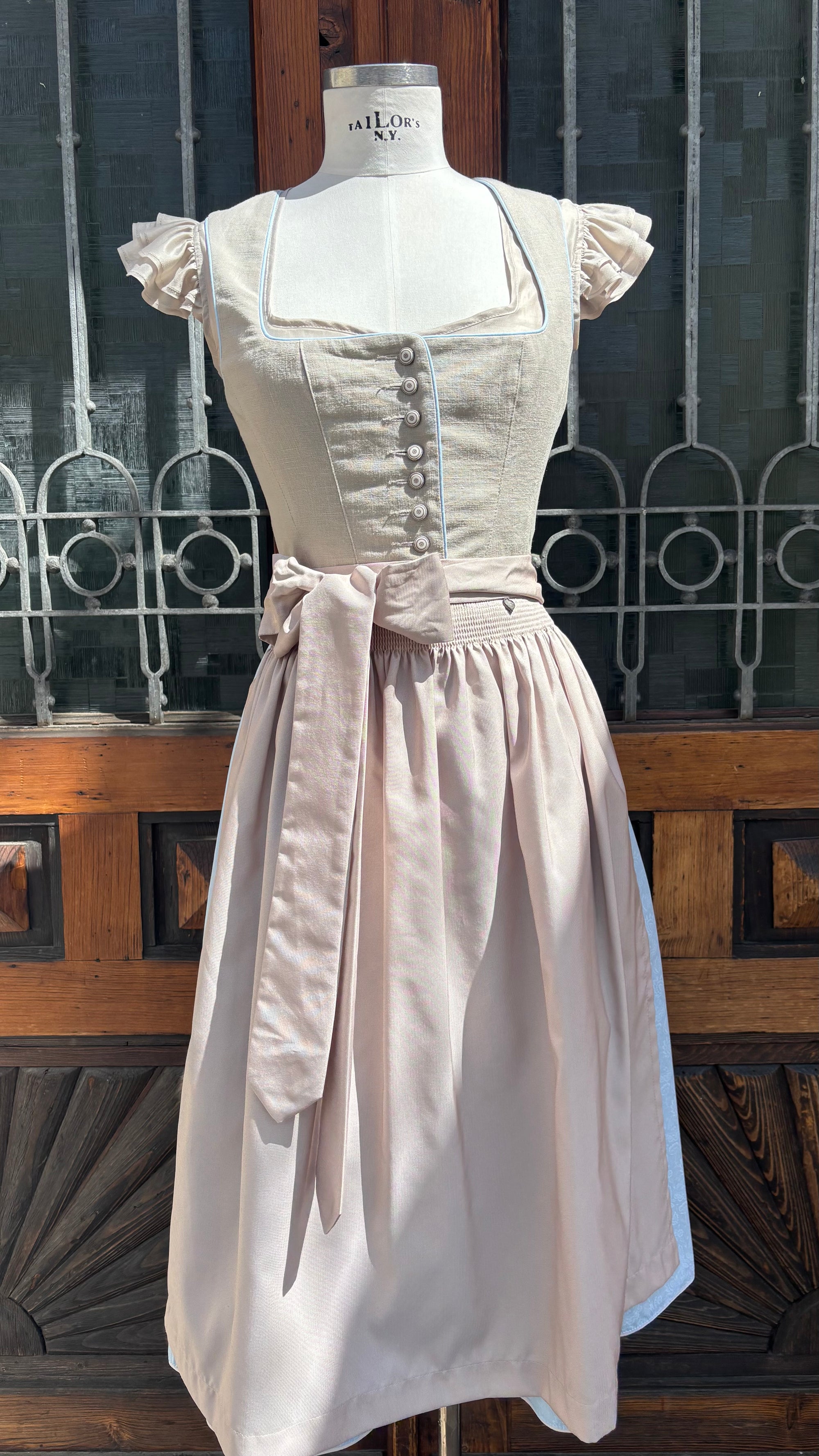 Country Line Dirndl Taupe