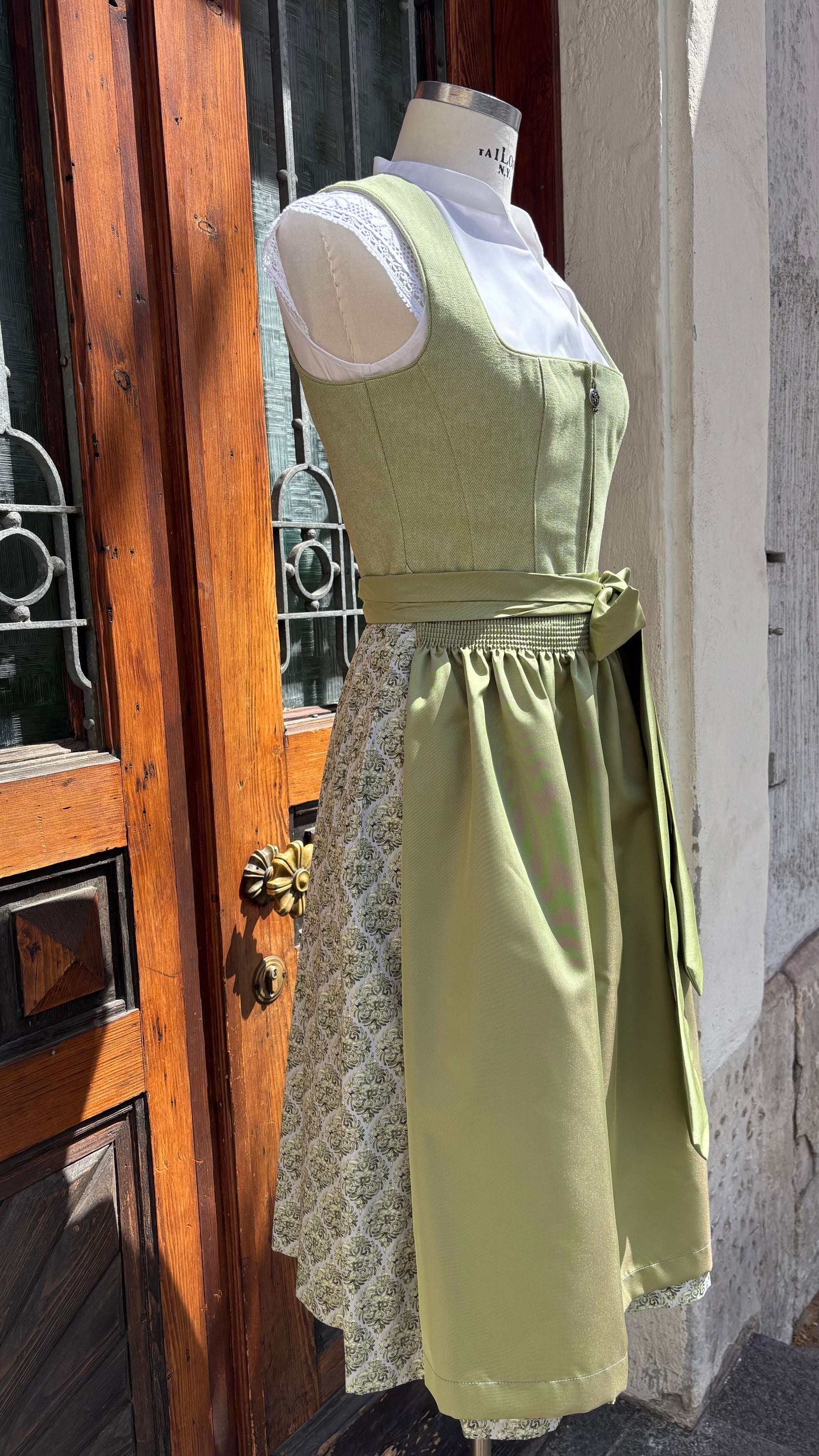 Country Line Dirndl Grün