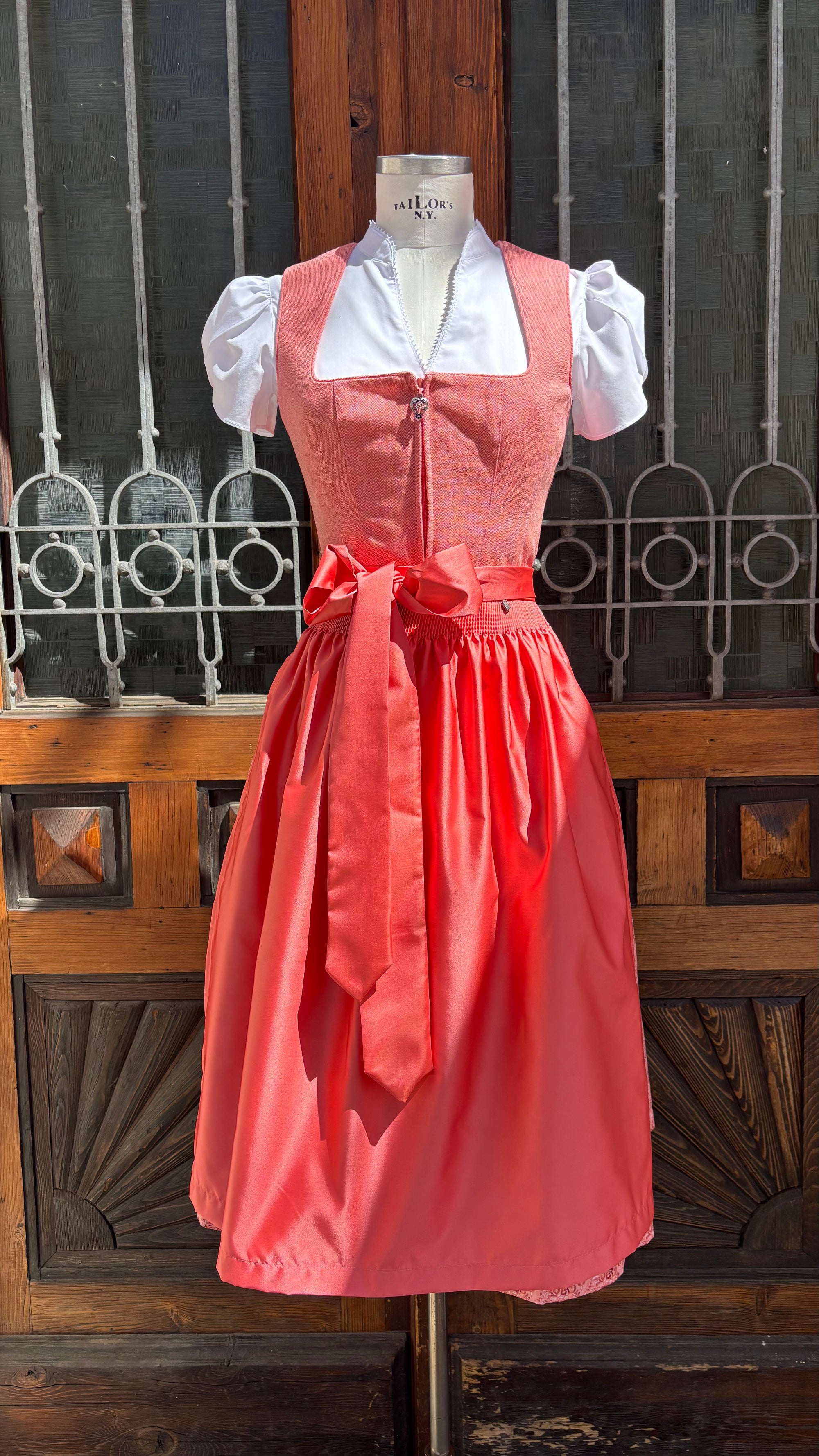 Country Line Dirndl Lachs