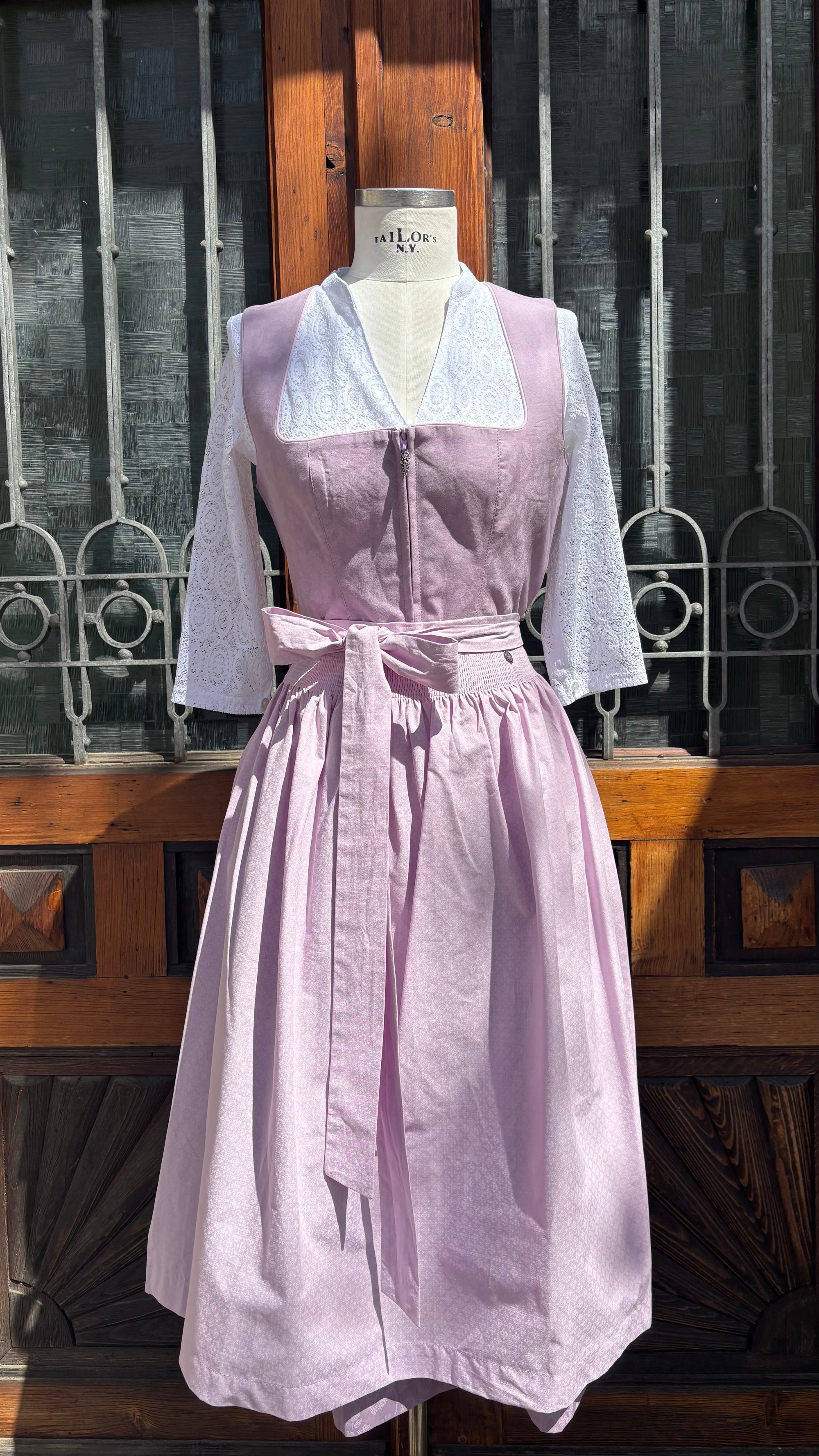 Country Line Dirndl Lila
