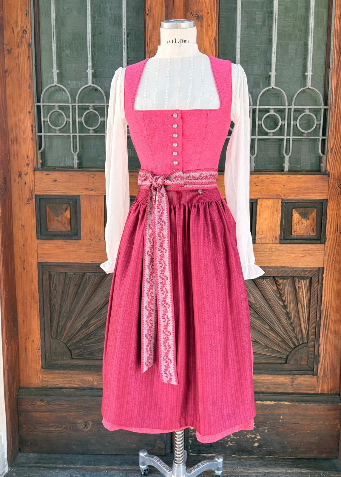 Country Line Dirndl Beere