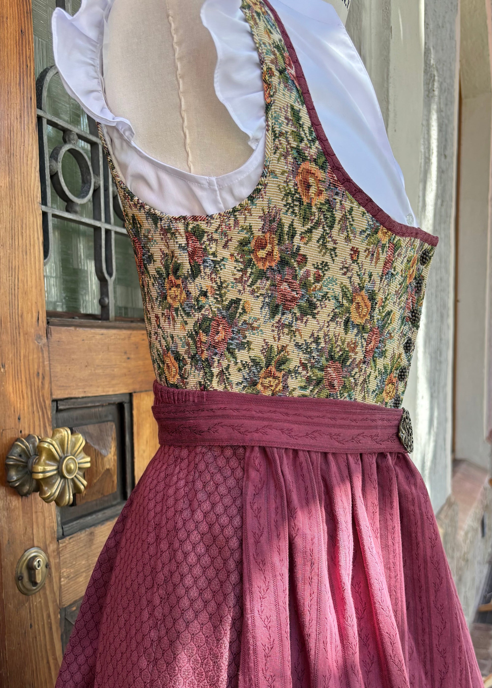 Julia Trentini Dirndl Rosi 60cm Bordeaux