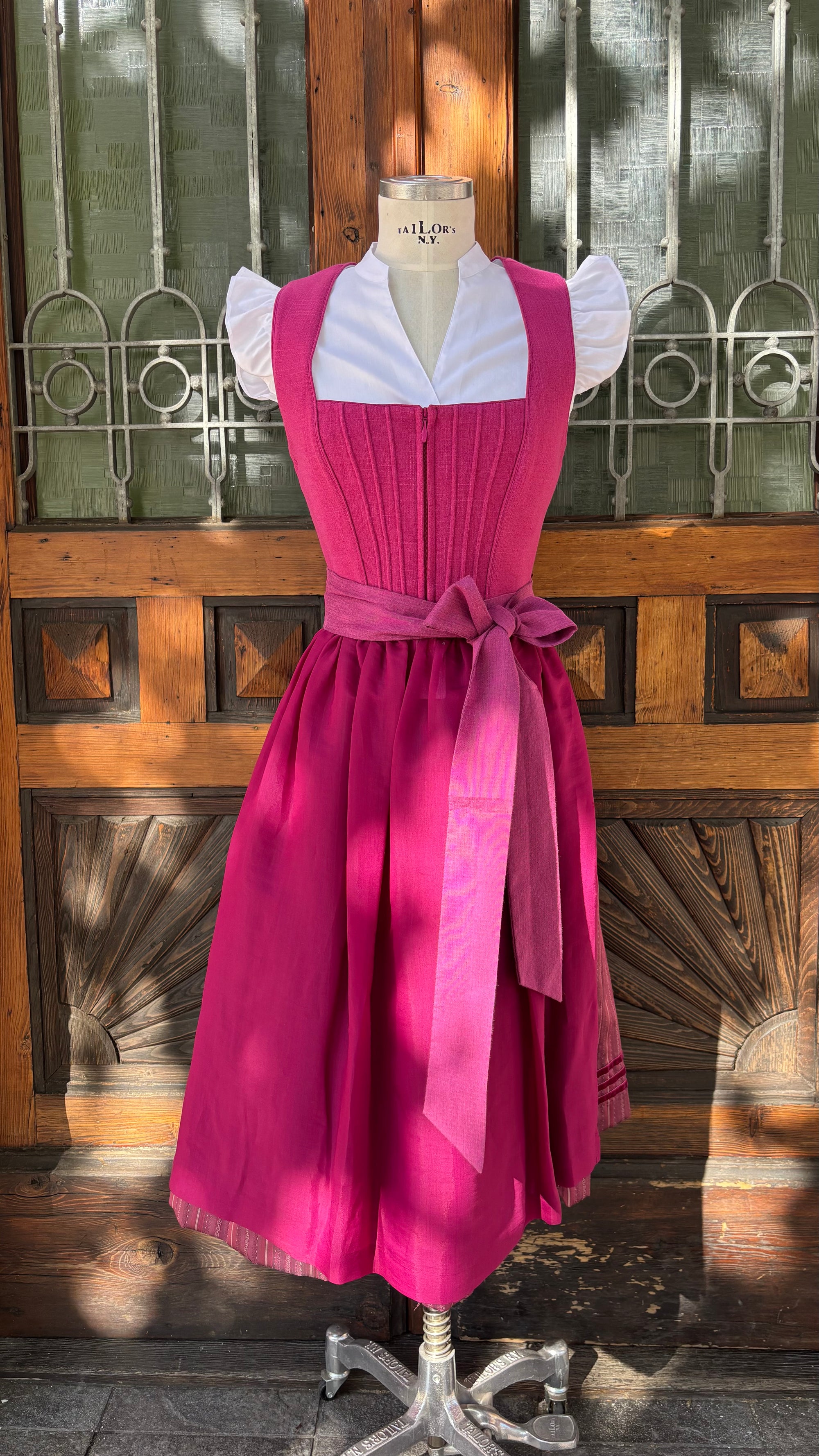 Julia Trentini Dirndl Jolanda 70cm Beere