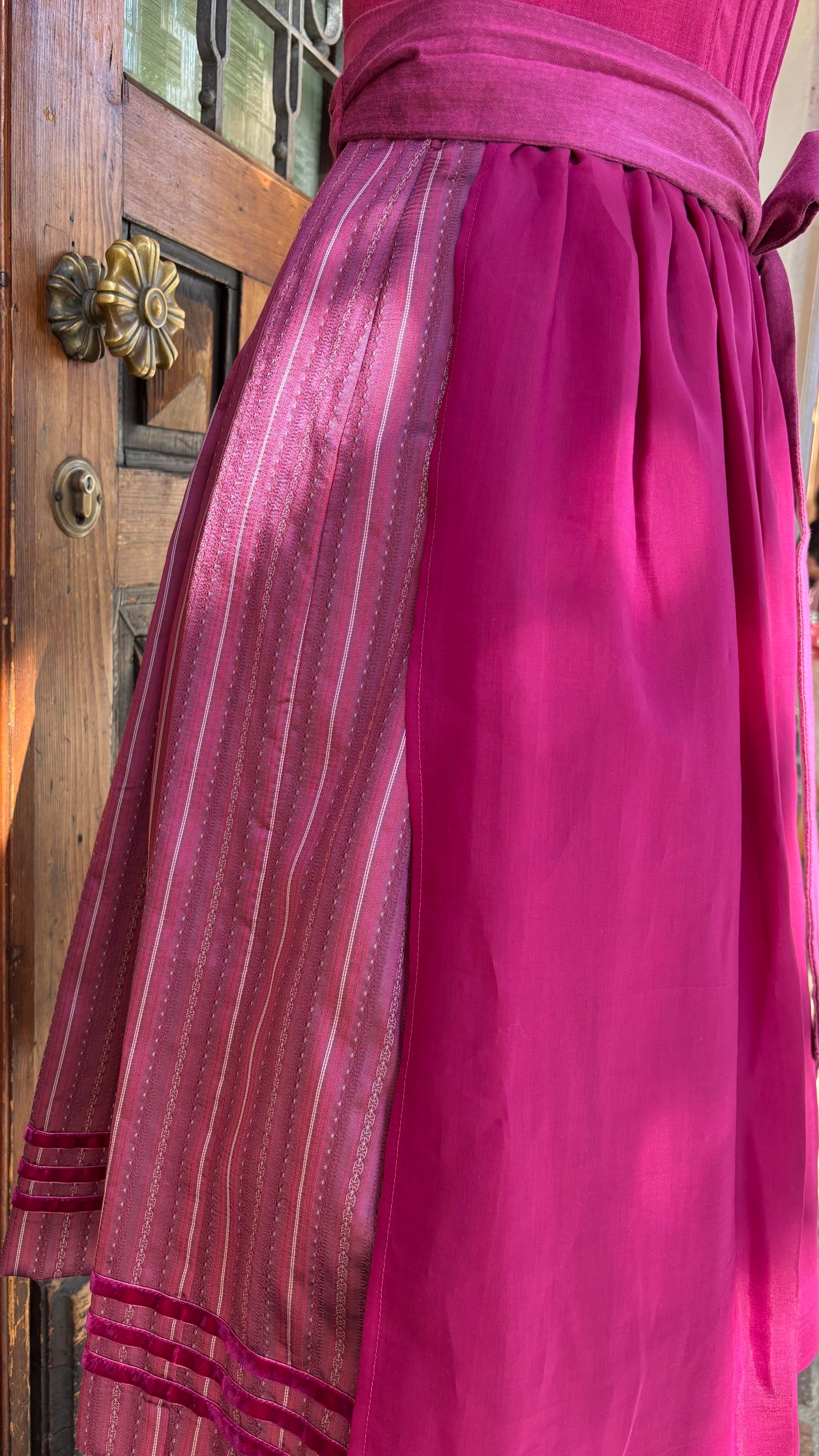 Julia Trentini Dirndl Jolanda 70cm Beere