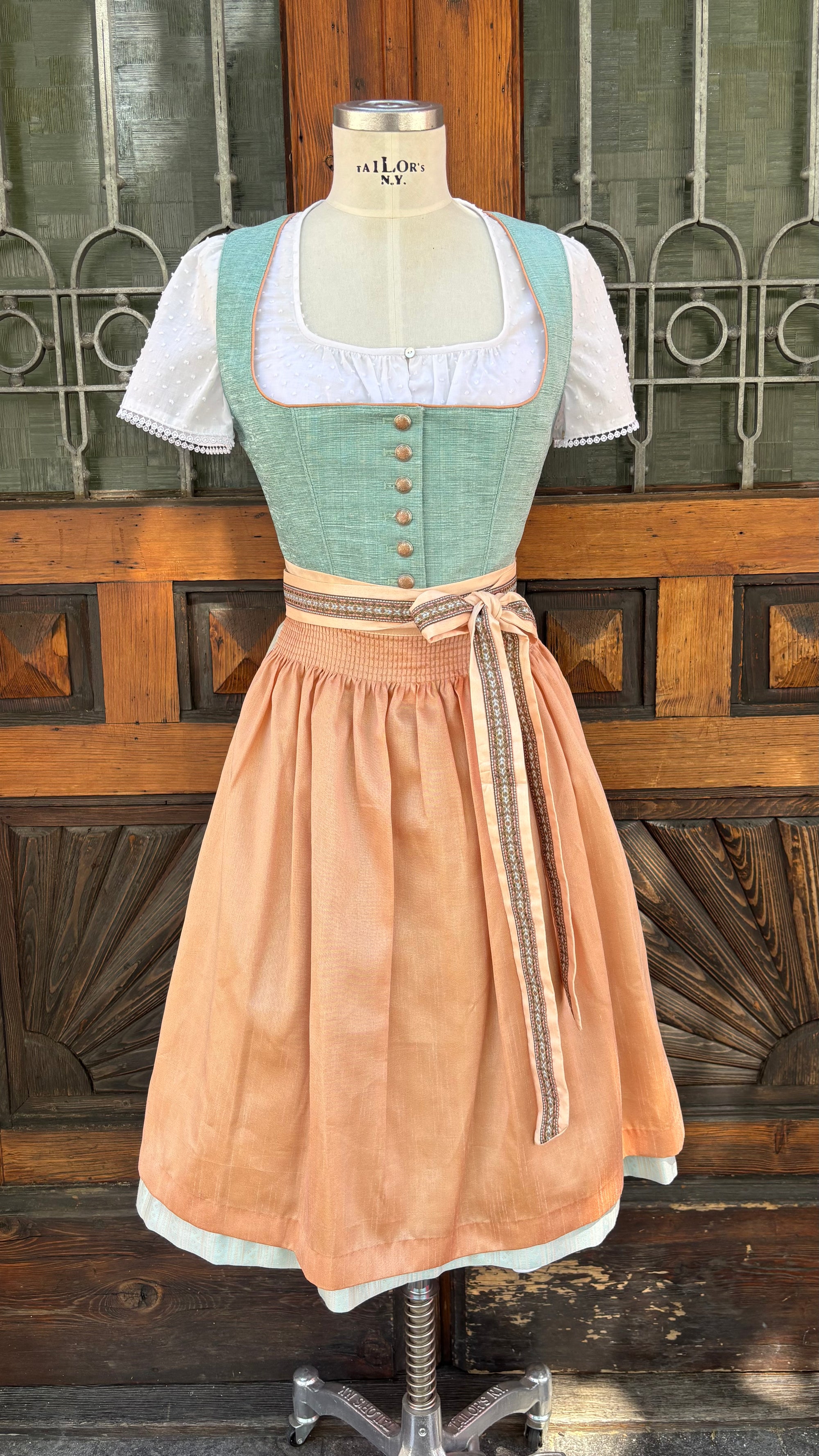 Julia Trentini Dirndl Marina 60cm Hellgrün