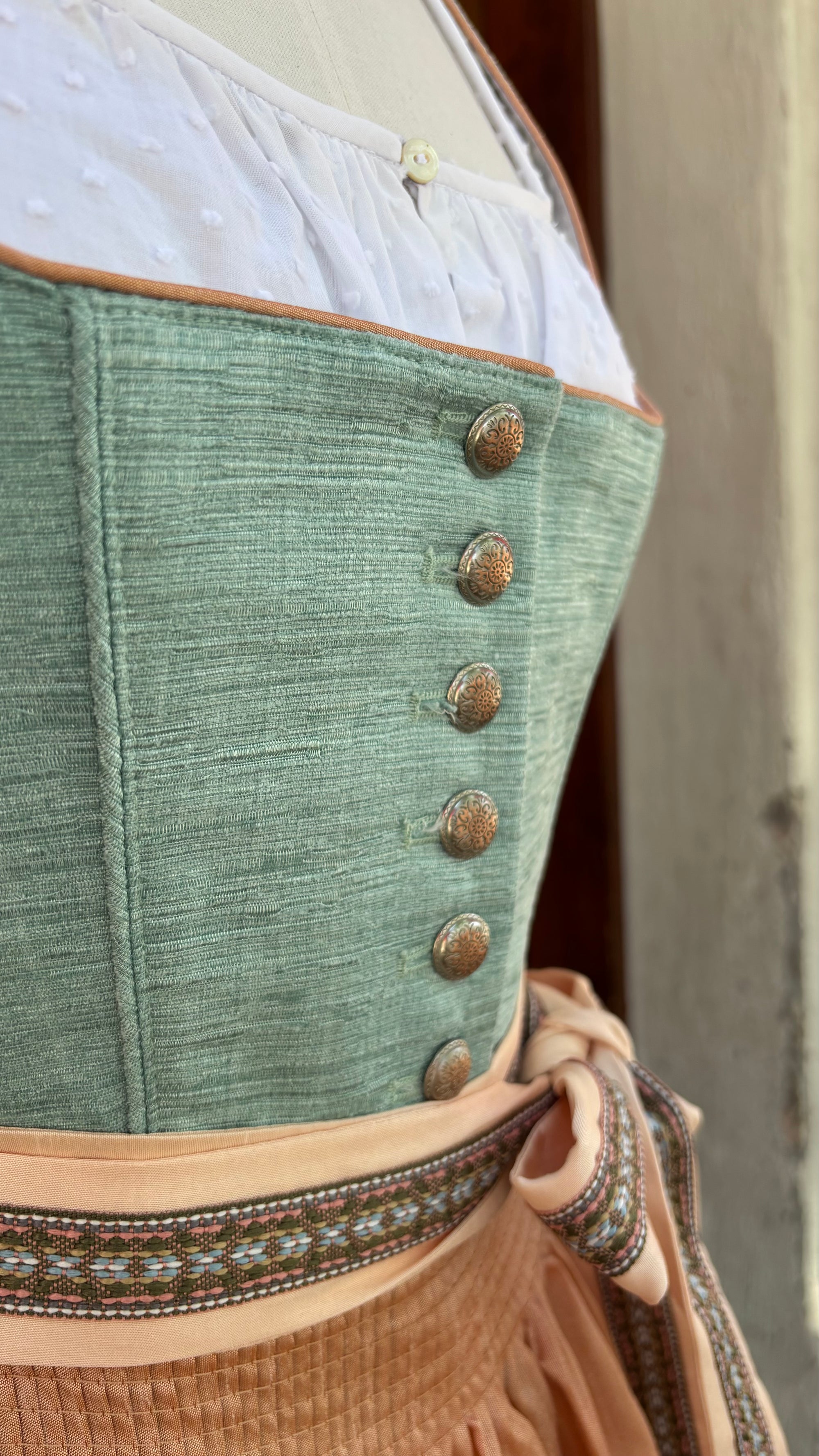 Julia Trentini Dirndl Marina 60cm Hellgrün