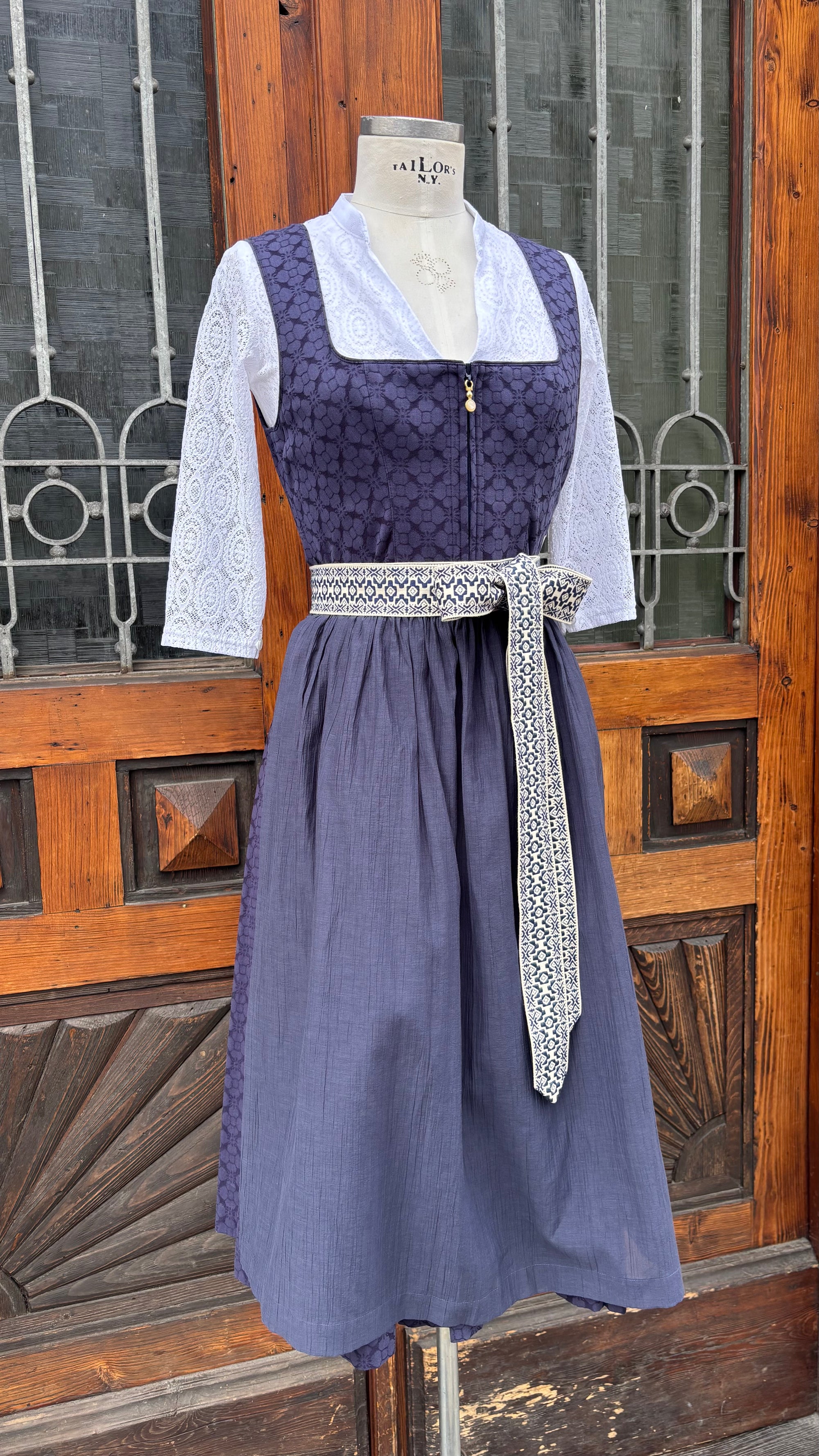 MarJo Dirndl Landl Dark Night