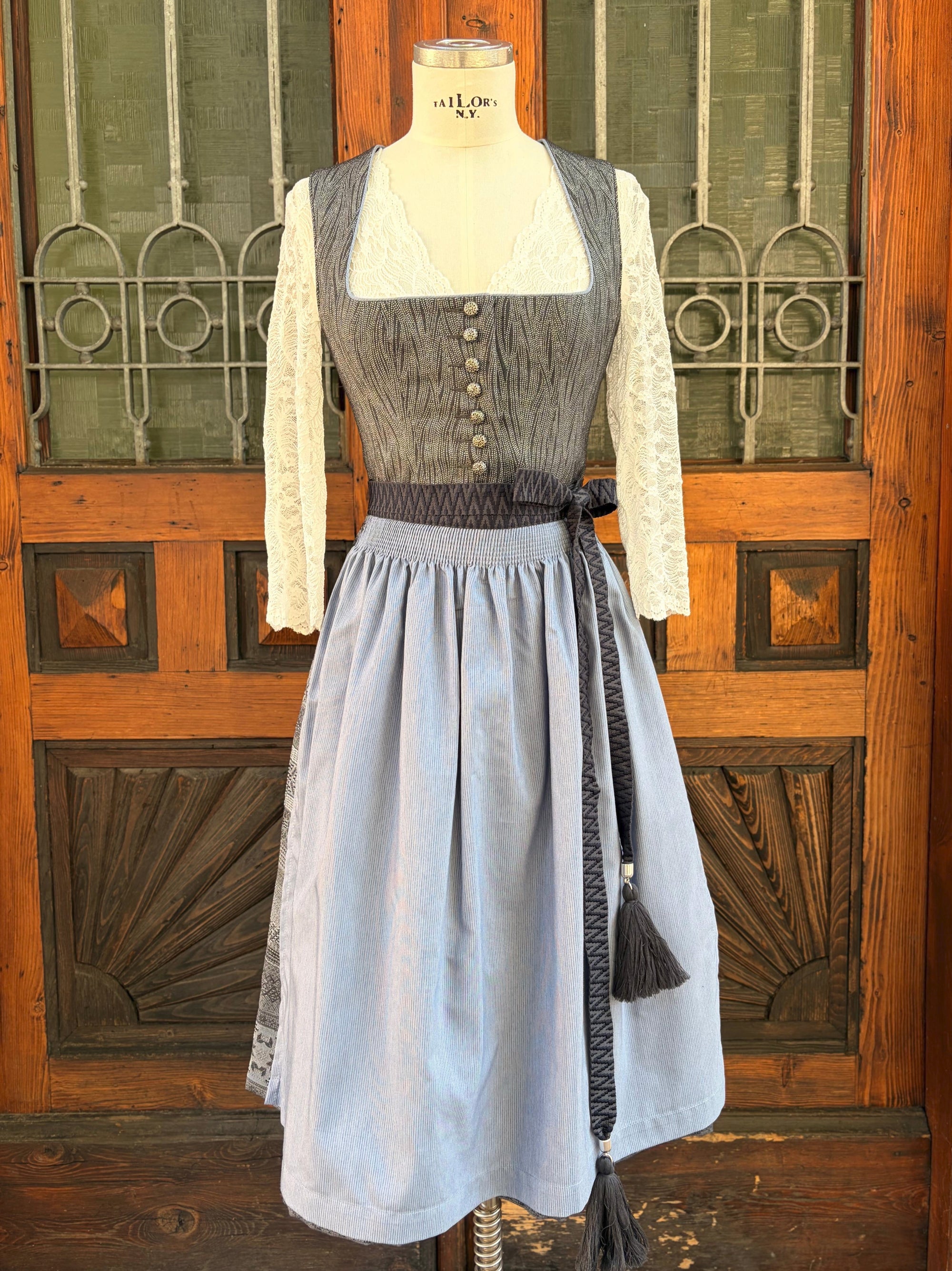 Tramontana Damen Dirndl Grau-Hellblau