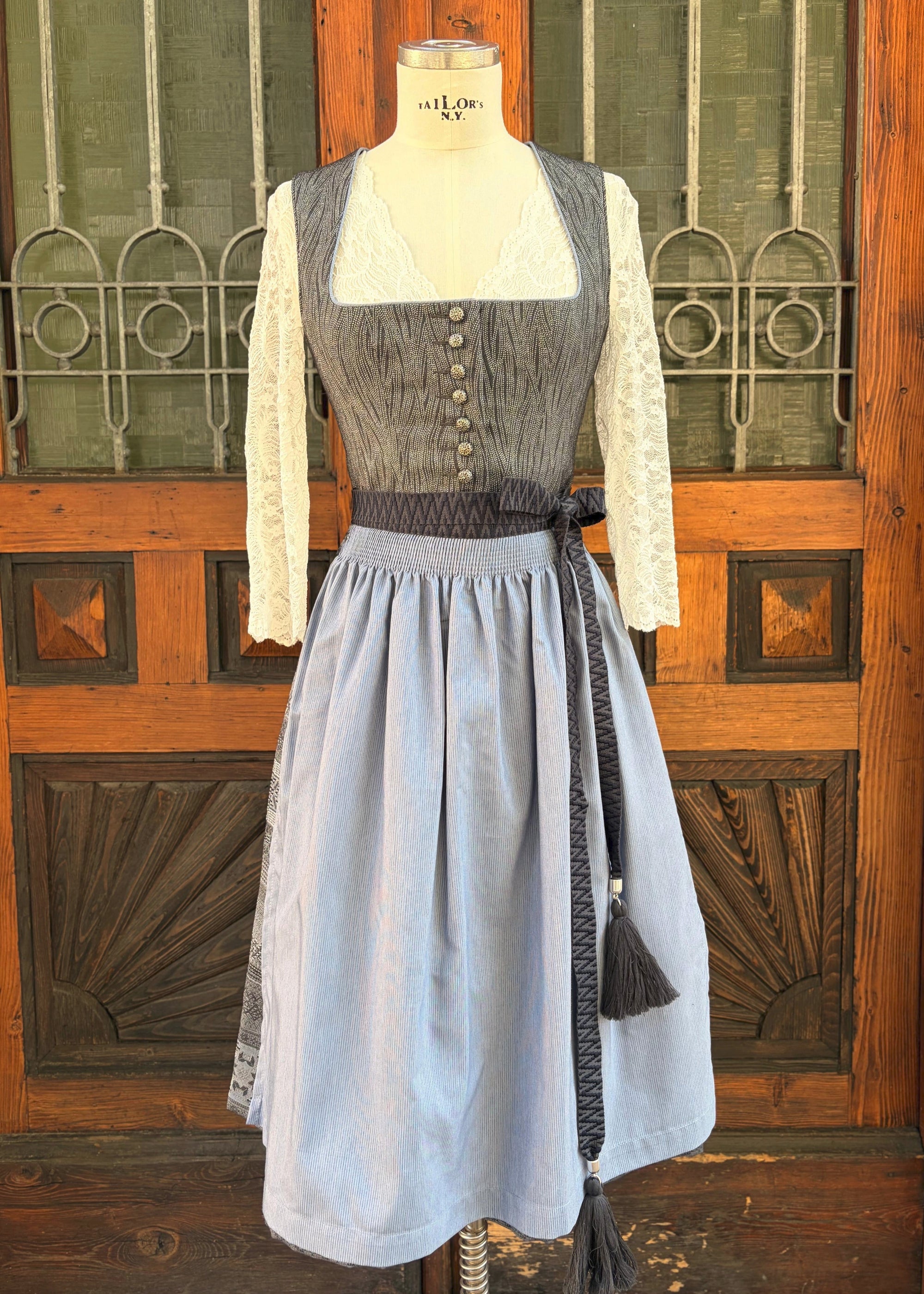 Tramontana Damen Dirndl Grau-Hellblau
