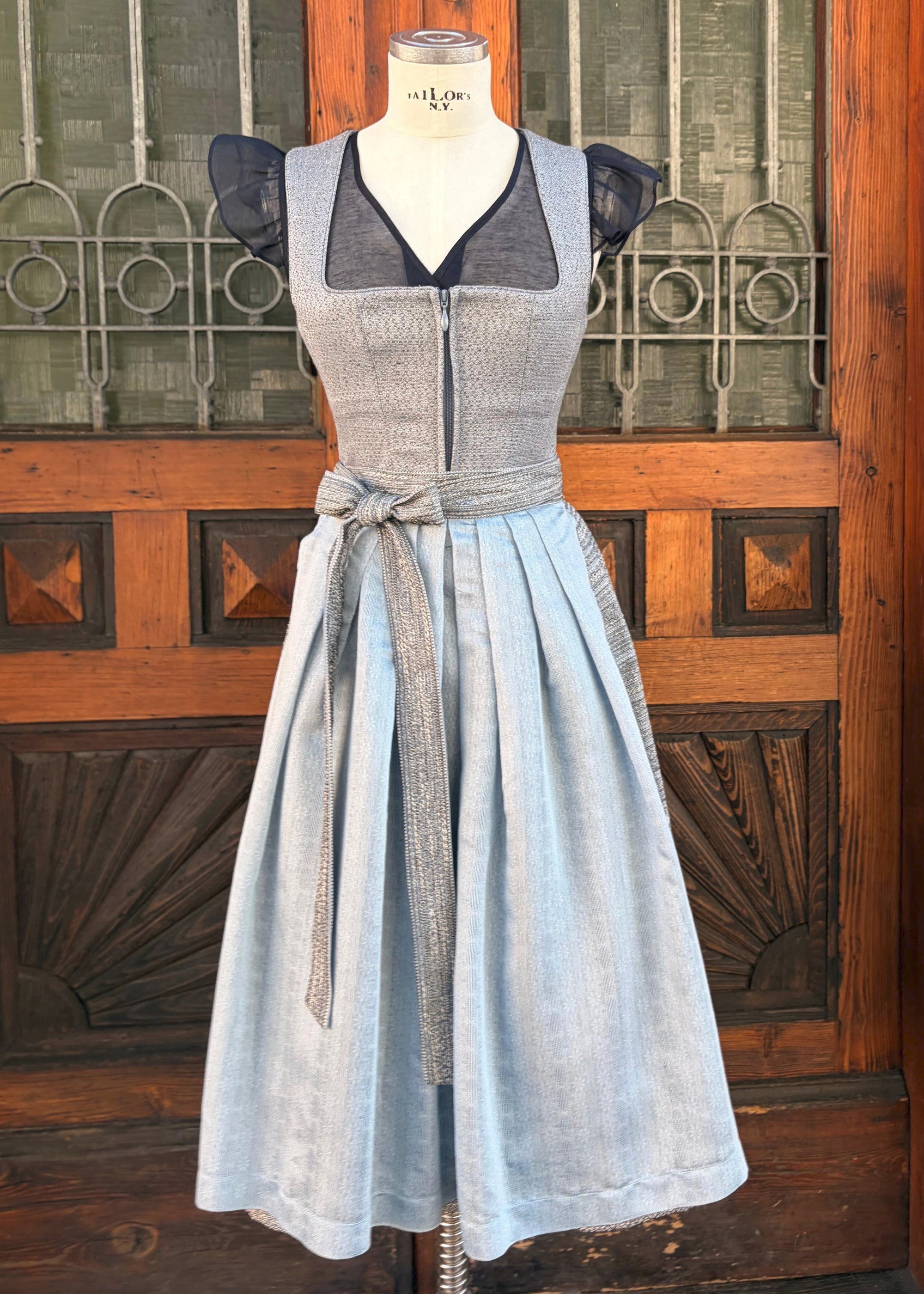 Tramontana Damen Dirndl Grau-Hellblau