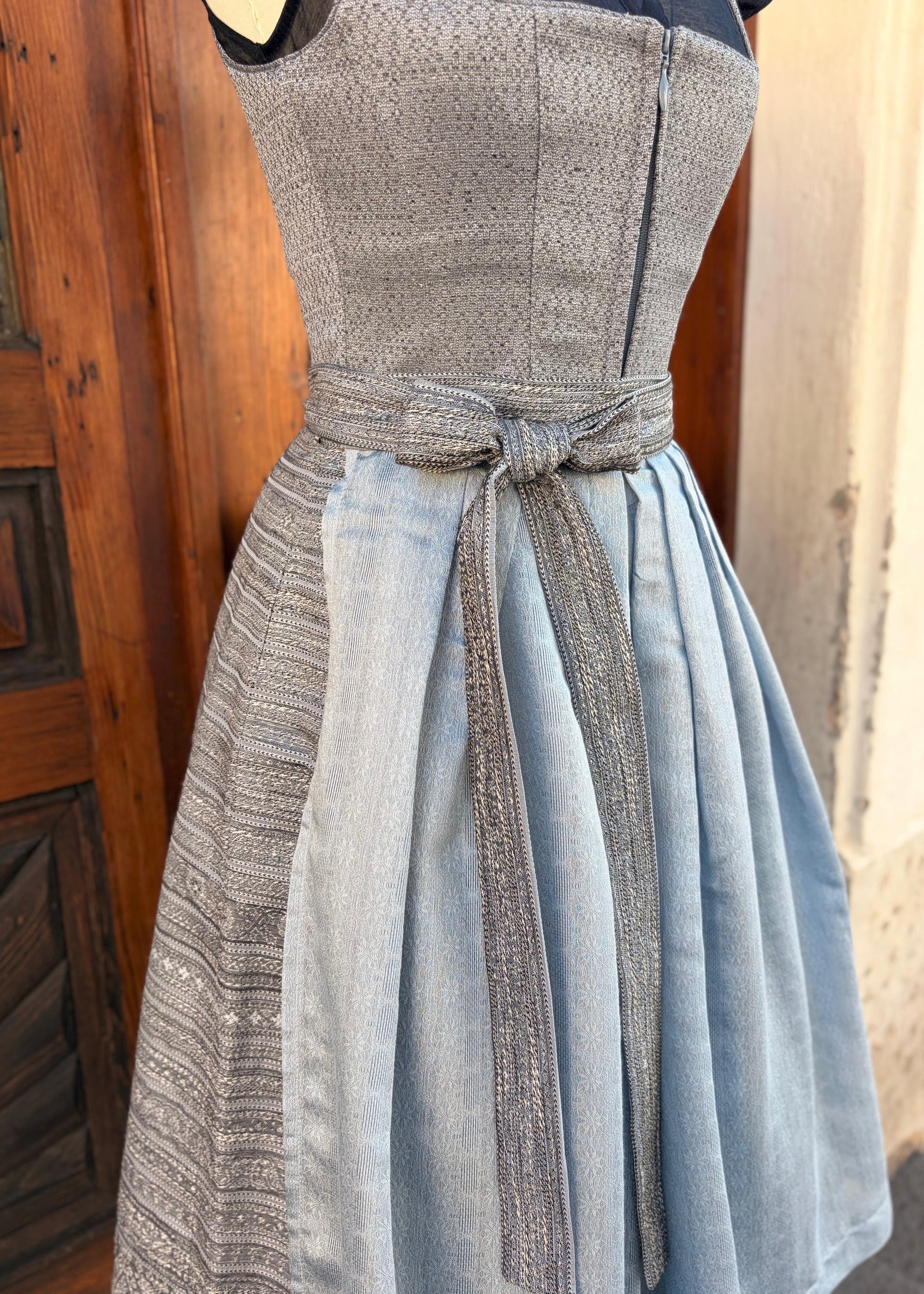 Tramontana Damen Dirndl Grau-Hellblau